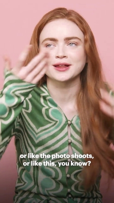 2022-06_-_Glamour_UK_BTS_video_2_mp40386.jpg