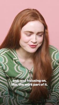 2022-06_-_Glamour_UK_BTS_video_2_mp40400.jpg