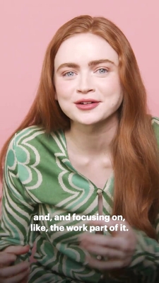 2022-06_-_Glamour_UK_BTS_video_2_mp40402.jpg