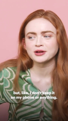2022-06_-_Glamour_UK_BTS_video_2_mp40432.jpg