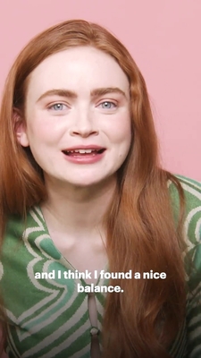 2022-06_-_Glamour_UK_BTS_video_2_mp40460.jpg