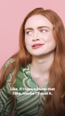 2022-06_-_Glamour_UK_BTS_video_2_mp40462.jpg