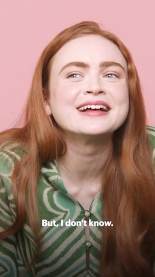 2022-06_-_Glamour_UK_BTS_video_2_mp40467.jpg