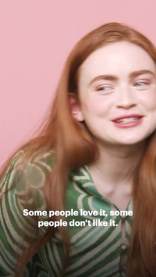 2022-06_-_Glamour_UK_BTS_video_2_mp40469.jpg