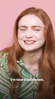 2022-06_-_Glamour_UK_BTS_video_2_mp40472.jpg