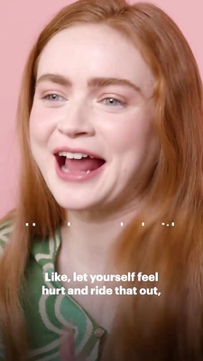 2022-06_-_Glamour_UK_BTS_video_2_mp40480.jpg