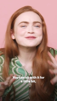 2022-06_-_Glamour_UK_BTS_video_2_mp40494.jpg