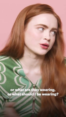 2022-06_-_Glamour_UK_BTS_video_2_mp40533.jpg