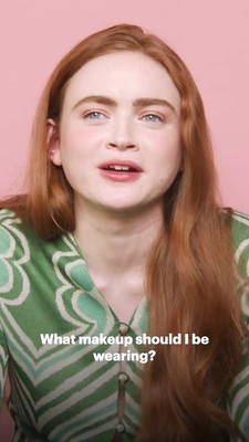 2022-06_-_Glamour_UK_BTS_video_2_mp40536.jpg