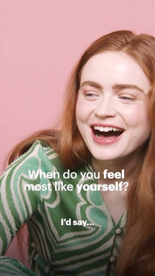 2022-06_-_Glamour_UK_BTS_video_2_mp40544.jpg