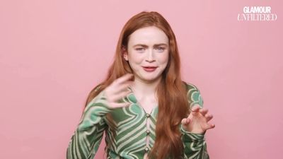 2022-06-01_-_Glamour_UK_Interview_mp47481.jpg