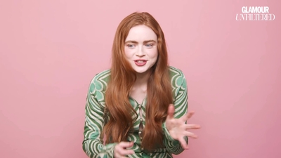 2022-06-01_-_Glamour_UK_Interview_mp47552.jpg