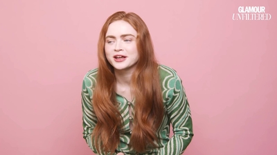 2022-06-01_-_Glamour_UK_Interview_mp47576.jpg