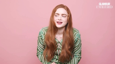 2022-06-01_-_Glamour_UK_Interview_mp47577.jpg