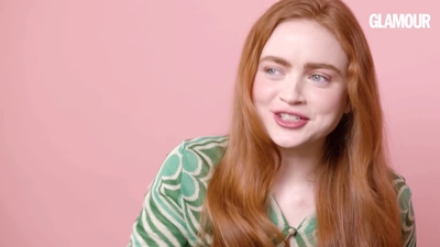 2022-06-01_-_Glamour_UK_Interview_mp47587.jpg
