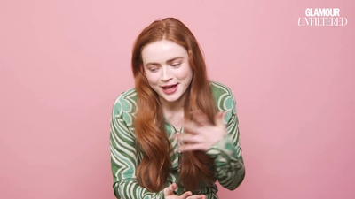 2022-06-01_-_Glamour_UK_Interview_mp47599.jpg