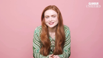 2022-06-01_-_Glamour_UK_Interview_mp47600.jpg