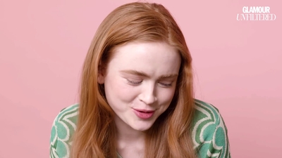 2022-06-01_-_Glamour_UK_Interview_mp47601.jpg