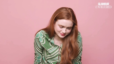2022-06-01_-_Glamour_UK_Interview_mp47659.jpg