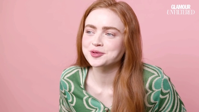 2022-06-01_-_Glamour_UK_Interview_mp47691.jpg