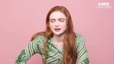 2022-06-01_-_Glamour_UK_Interview_mp47749.jpg