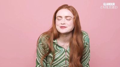 2022-06-01_-_Glamour_UK_Interview_mp47787.jpg
