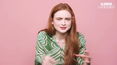 2022-06-01_-_Glamour_UK_Interview_mp47846.jpg