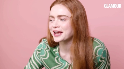 2022-06-01_-_Glamour_UK_Interview_mp47855.jpg