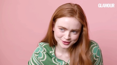 2022-06-01_-_Glamour_UK_Interview_mp47857.jpg