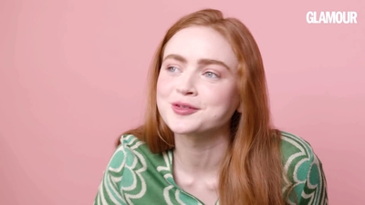 2022-06-01_-_Glamour_UK_Interview_mp47858.jpg