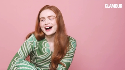 2022-06-01_-_Glamour_UK_Interview_mp47859.jpg