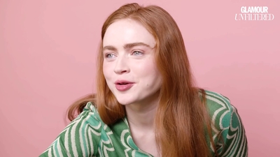 2022-06-01_-_Glamour_UK_Interview_mp47868.jpg