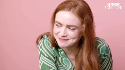 2022-06-01_-_Glamour_UK_Interview_mp47871.jpg