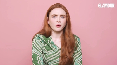 2022-06-01_-_Glamour_UK_Interview_mp47885.jpg