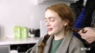 2022-06-02_-_Interview_from_the_Hair_Chair_Sadie_Sink_mp47897.jpg