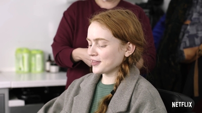 2022-06-02_-_Interview_from_the_Hair_Chair_Sadie_Sink_mp47977.jpg