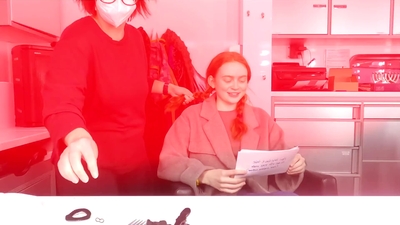 2022-06-02_-_Interview_from_the_Hair_Chair_Sadie_Sink_mp47984.jpg