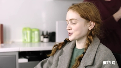 2022-06-02_-_Interview_from_the_Hair_Chair_Sadie_Sink_mp47999.jpg