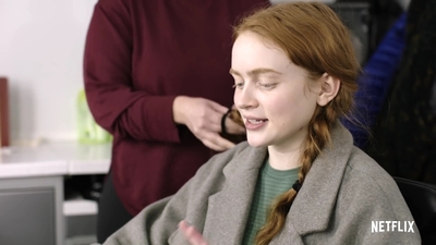 2022-06-02_-_Interview_from_the_Hair_Chair_Sadie_Sink_mp48017.jpg