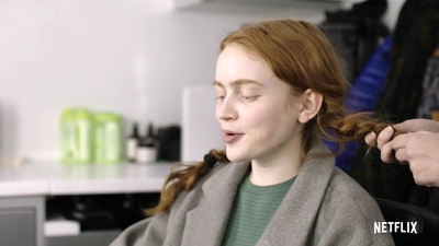 2022-06-02_-_Interview_from_the_Hair_Chair_Sadie_Sink_mp48020.jpg