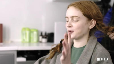 2022-06-02_-_Interview_from_the_Hair_Chair_Sadie_Sink_mp48027.jpg