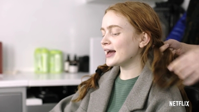 2022-06-02_-_Interview_from_the_Hair_Chair_Sadie_Sink_mp48044.jpg
