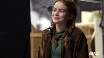 2022-06-02_-_Interview_from_the_Hair_Chair_Sadie_Sink_mp48071.jpg
