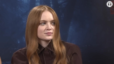 2022-06-03_-_WhenInManila_-_Stranger_Things_4_Interview_mp48133.jpg