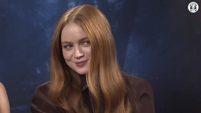 2022-06-03_-_WhenInManila_-_Stranger_Things_4_Interview_mp48158.jpg