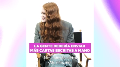 2022-06-05_-_Netflix_Latinoamerica_-_Sadie_Sink_and_Maya_Hawke_Interview_mp48544.jpg