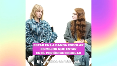 2022-06-05_-_Netflix_Latinoamerica_-_Sadie_Sink_and_Maya_Hawke_Interview_mp48582.jpg