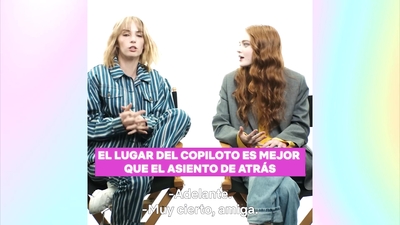 2022-06-05_-_Netflix_Latinoamerica_-_Sadie_Sink_and_Maya_Hawke_Interview_mp48587.jpg