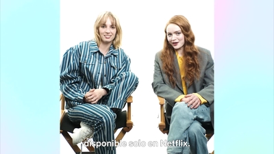2022-06-05_-_Netflix_Latinoamerica_-_Sadie_Sink_and_Maya_Hawke_Interview_mp48604.jpg