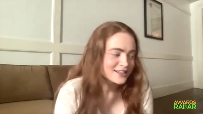 2022-06-15_-_AwardsRadar_-_Stranger_Things_4_Interview_mp40758.jpg